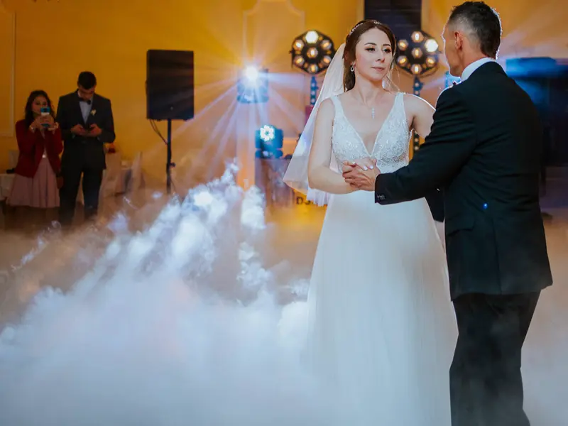 Ciężki Dym, Fontanny Iskier- DJ Agencja Imprezowa Kokos Bolesławiec, Legnica, Lubań, Złotoryja, Gryfów, Jelenia Góra, Zgorzelec, Nowogrodziec, Gromadka, Lubin, Polkowice, Nowa Sól, Jawor, Głogów (dodatki Weselne i inne tanio w pakiecie)